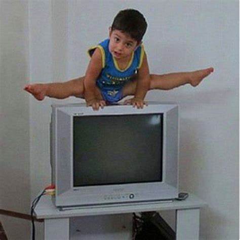 Saniyelik de olsa daha önce televizyona çıktın mı?