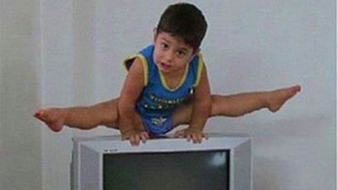 Saniyelik de olsa daha önce televizyona çıktın mı?