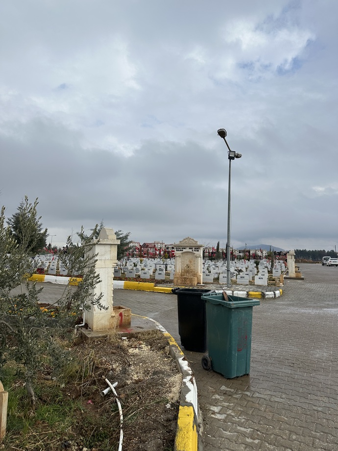 Depremde ölen insanların sayısına inanıyor musunuz?