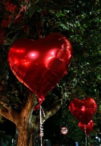 Sevgililer gününde kalpli balon ❤️ almak yeterli midir?