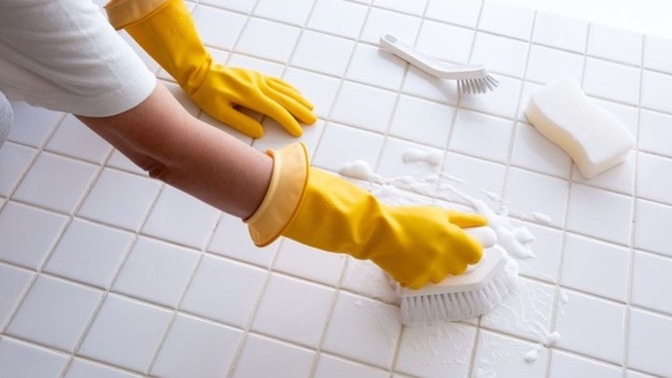 Banyo derzlerini beyazlatmak için en etkili yöntem nedir?