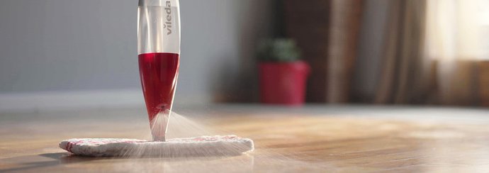 Ahşap zeminlerde derinlemesine temizlik yaparken, doğal ve zarar vermeyen hangi ürünleri kullanmalıyız?