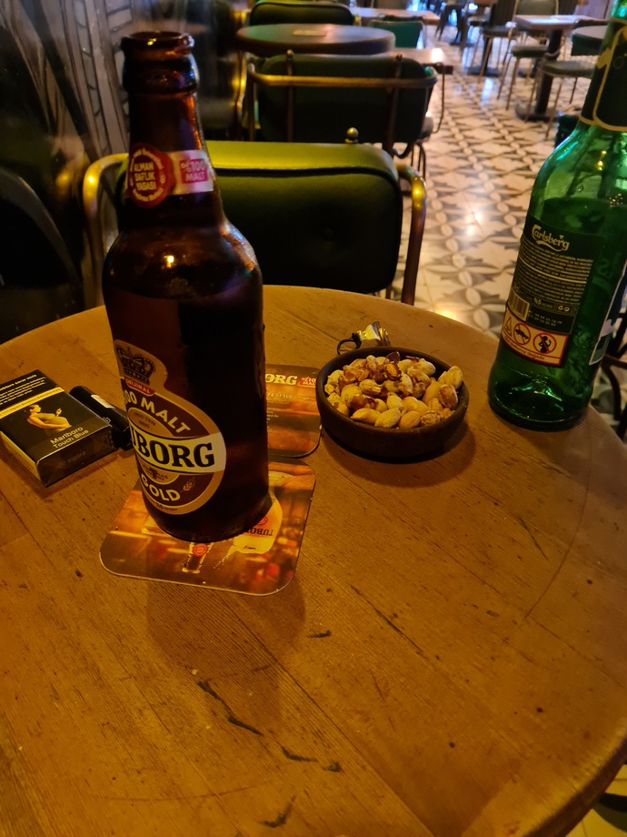 Her gün içki içen erkekler çok karizmatik değil mi ;) ?
