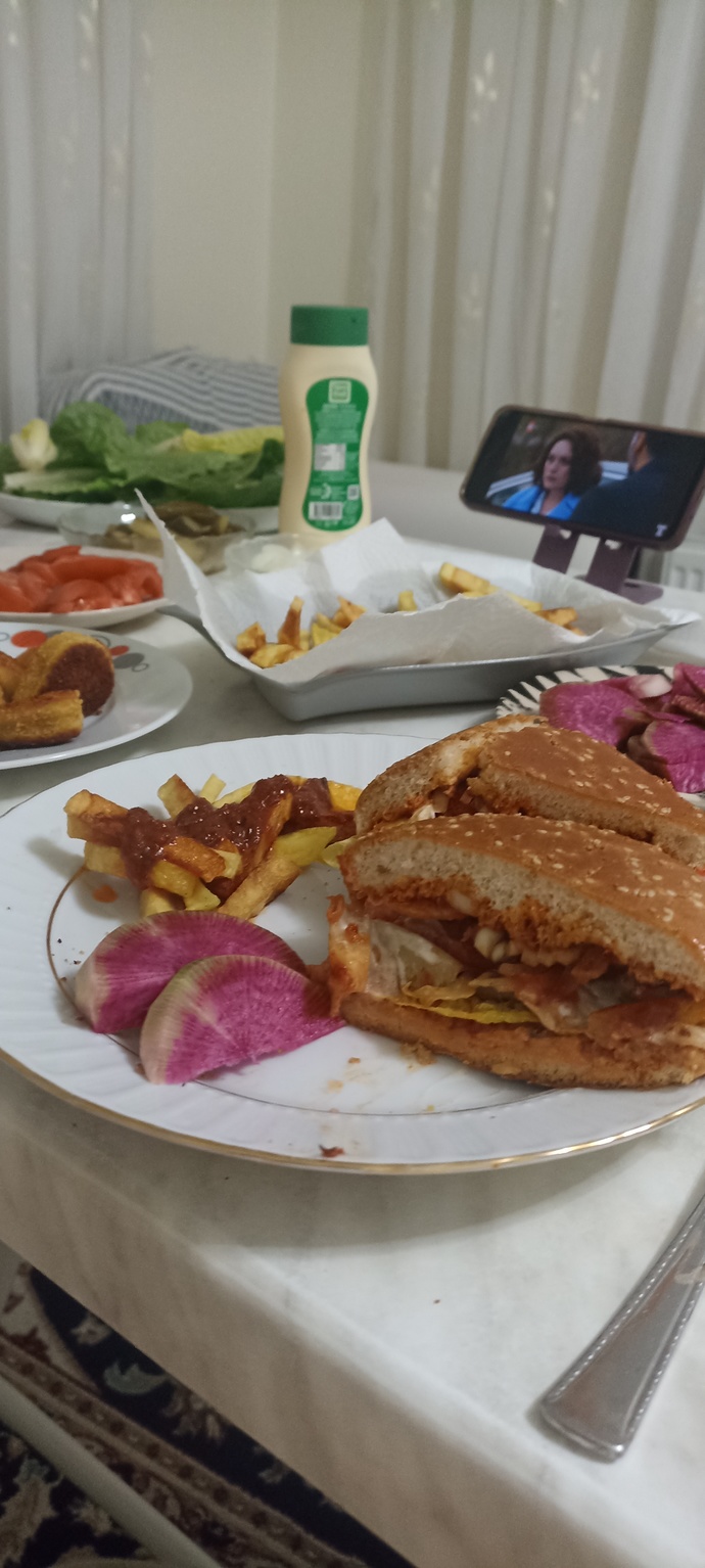 Ev yapımı hamburgerim nasıl?