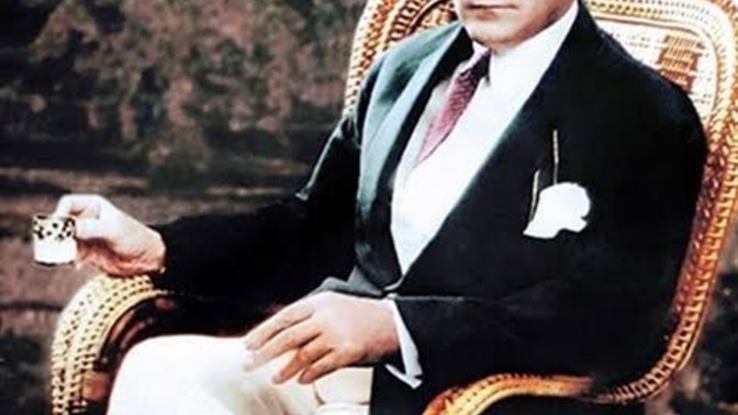 Hayatında seni en çok etkileyen kişi kimdir?