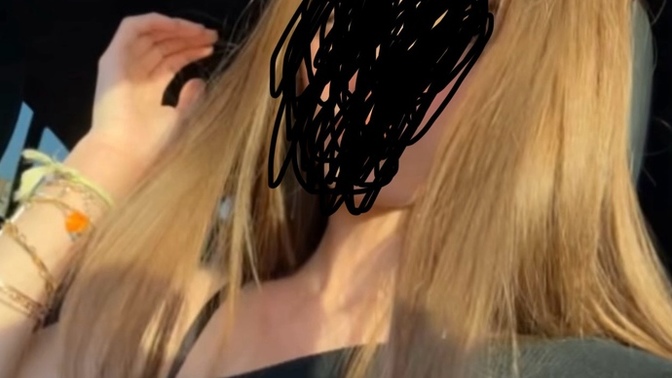Saçım güneşte sarı mı parlıyor kahve mi?