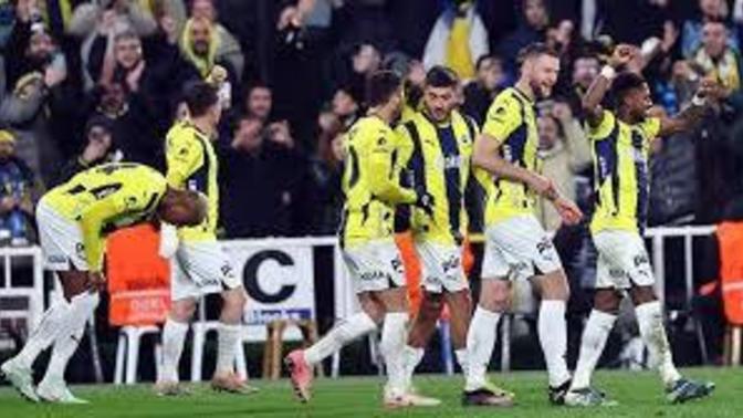 Fenerbahçe 3 - Kasımpaşa 1... Sarı lacivertlilerde El Nesri fırtınası devam ediyor! Maçı nasıl buldunuz?
