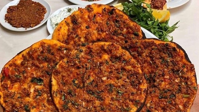 Bir oturuşta kaç lahmacun yiyebilirsiniz?
