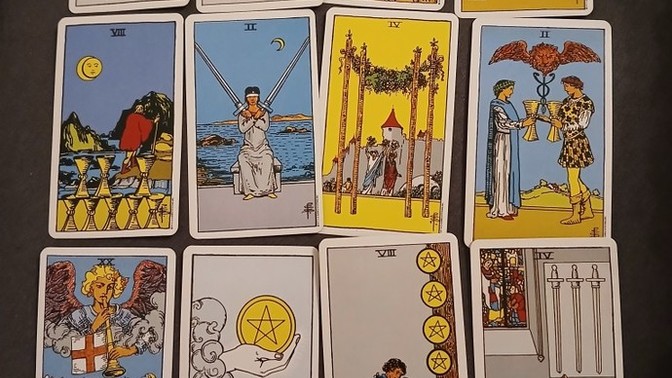 Eski kocam benle ilgili ne yapmayı düşünüyor tarot falı yorumlayan var mı?