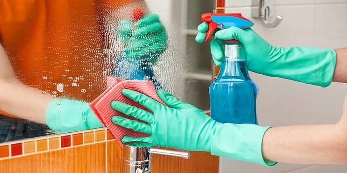 Banyo aynalarını hızlıca nasıl parlatırsınız?