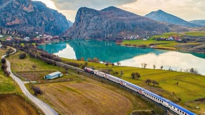 Sevgilinizle/eşinizle günün birinde Doğu Ekspresi Tren turuna çıkmak sizi mutlu eder mi?