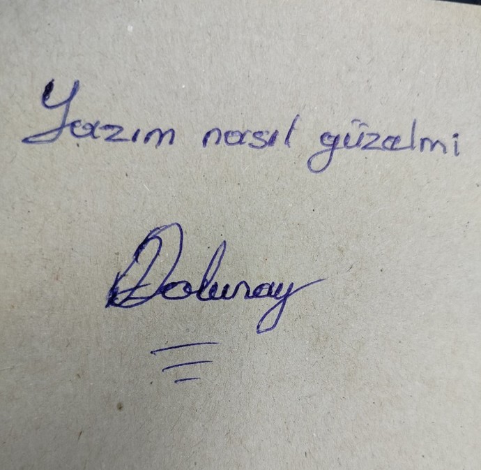 Şiir yazmak için yazının güzelmi olması gerekiyor?