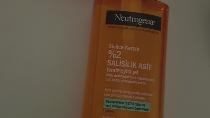 Erkeklerde sivilce serumu kullanıyor mu?