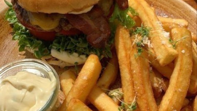 Hamburger peynirsiz olur mu yoksa peynir şart mı?