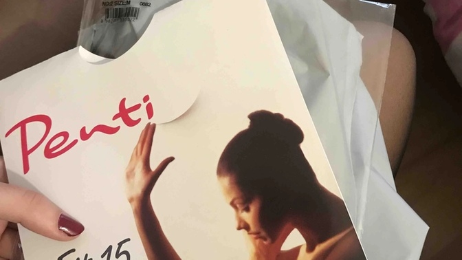 İnce siyah külotlu çorap seviyor musun?