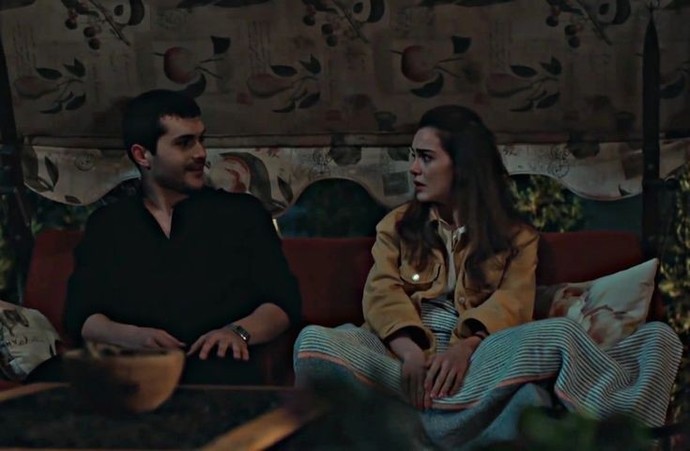 Ne olursa olsun sizin için değerli olan, yeri sizde farklı olan birisi var mı?