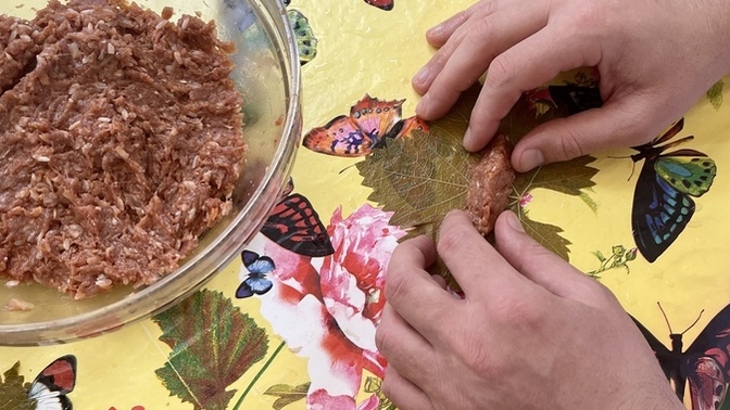 Zeytin yağlı yaprak sarması yapan erkekten olur mu?