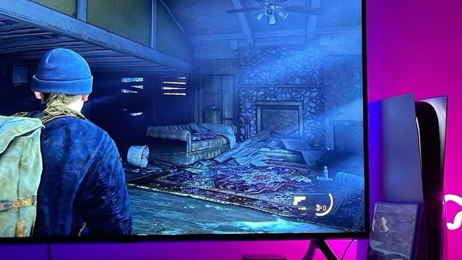 Playstation oyun oynayan kız hakkında ne düşünürsünüz?