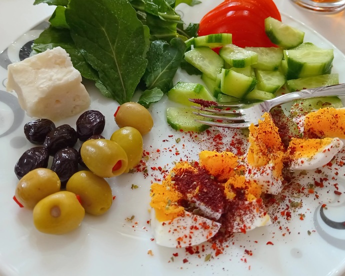 Ben korkuyorum. Bana bunları yediren hayat size naapmaz nfjjf