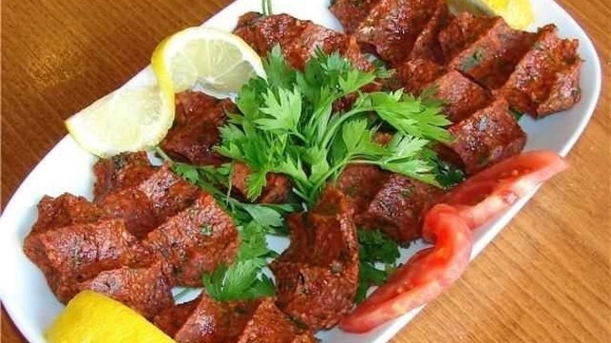 Her markadan çiğ köfte yenir mi?