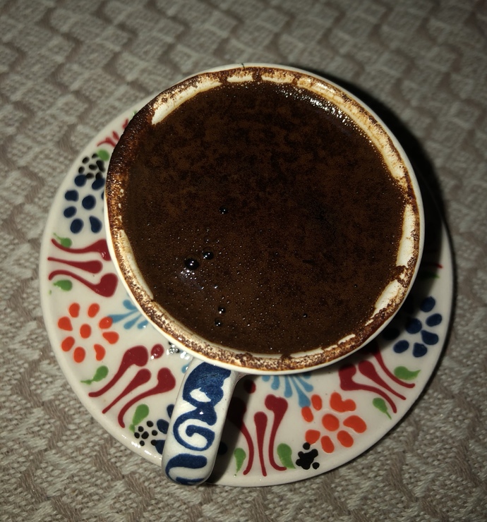 Türk kahvesi yaptım kim içmek ister?