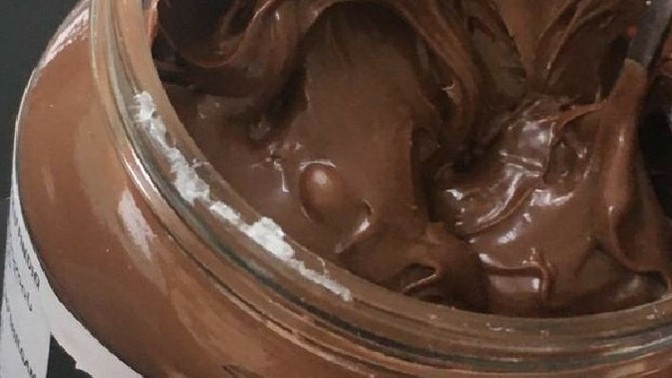 Nutella’yı ekmeğe mi sürersiniz yoksa kaşık kaşık mı yersiniz?