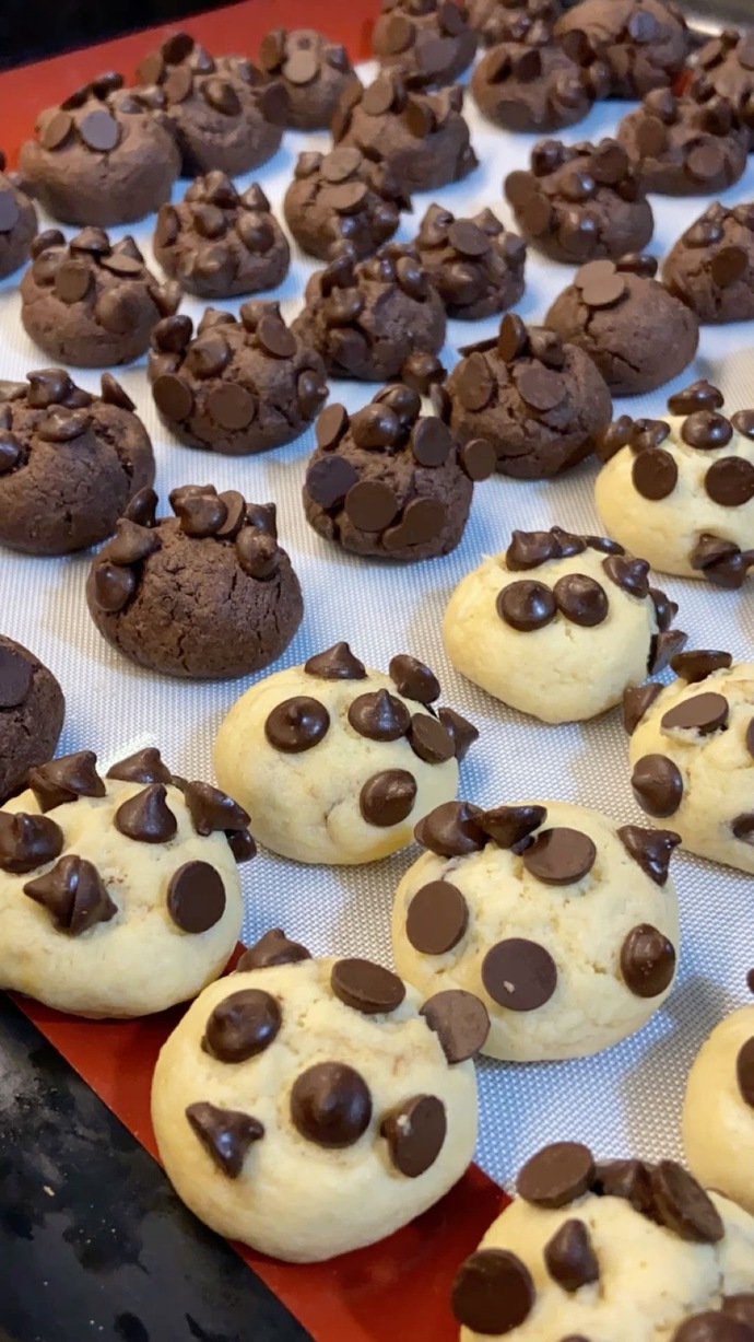 Damla çikolatalı kurabiye sever misiniz 🍪 ?