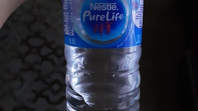 Nestlé su içer misiniz?