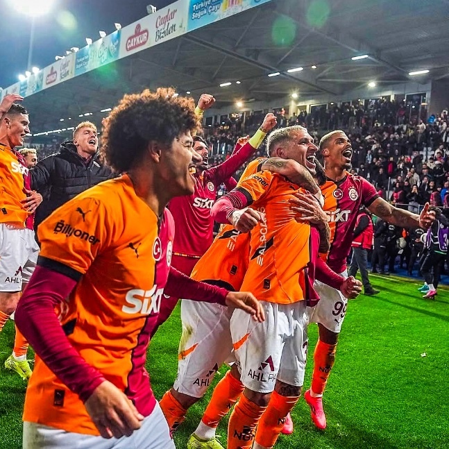 Sizce Galatasaray bugün UEFA Avrupa Liginde AZ Alkmaar karşısında turu geçebilir mi?