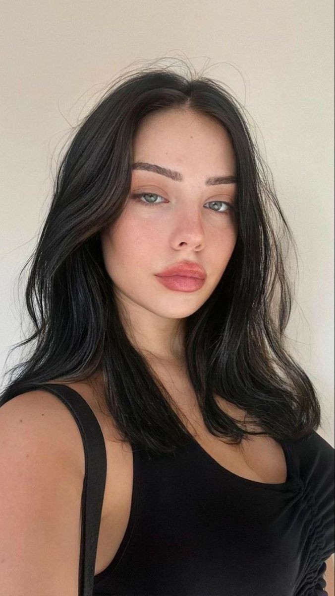 Kadınlara en çok hangi saç rengini yakıştırıyorsunuz?