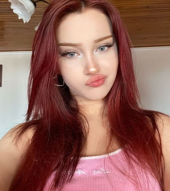 Kadınlara en çok hangi saç rengini yakıştırıyorsunuz?