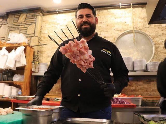 Kuzu testis kebabı yer misiniz?