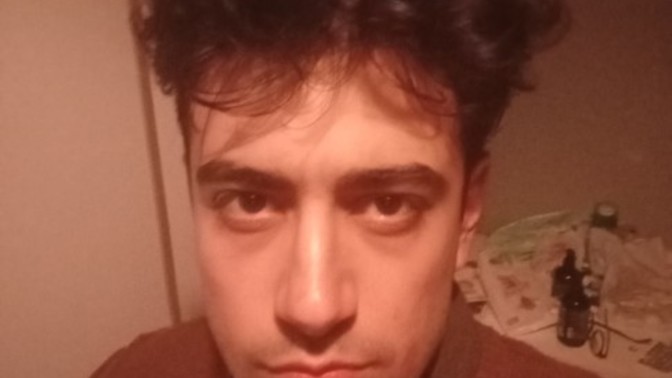 Ne denli sevgi dolu bi bakışım var di mi?