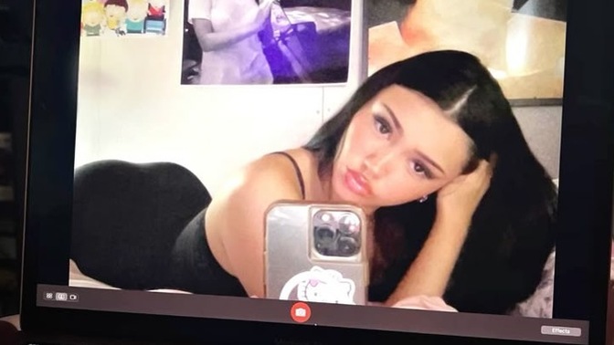 Sürekli fotoğraf isteyen birine fotoğraf atar mısınız?