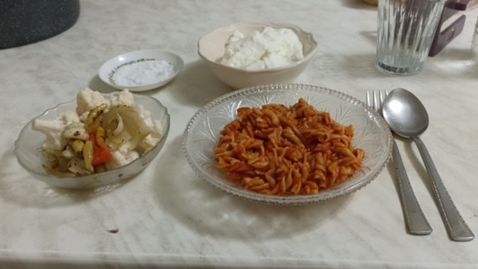 Makarna yermisiniz?
