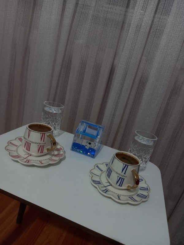 Sizinde kahve içtiğiniz var mı?