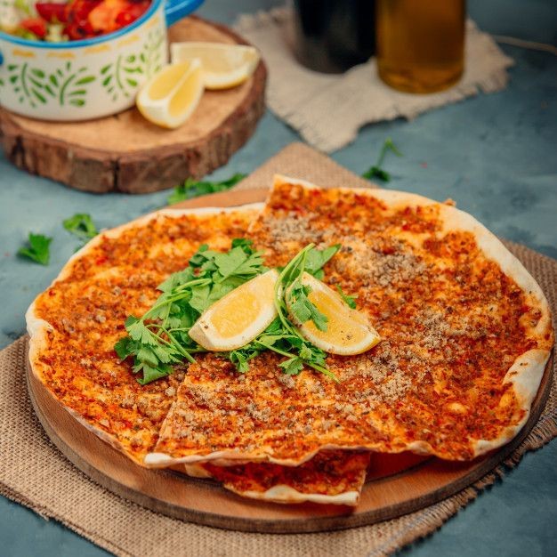 Lahmacun mu, pide mi?