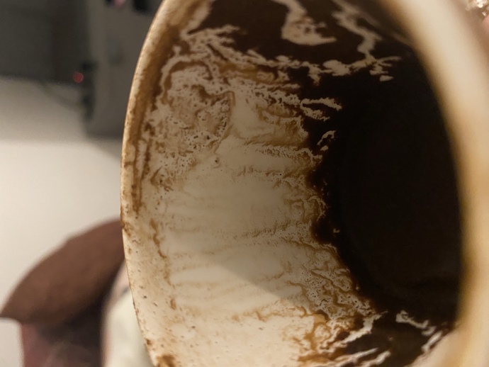 Canım sıkıldı kahve içtim şimdi de fal baktıracak birini arıyorum falıma bakar mısınız?