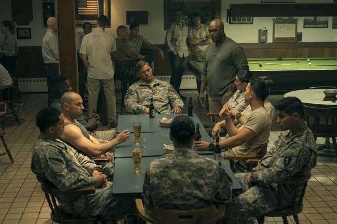 Çoğu yabancı film/dizi de neden karakterlerin geçmişini ordu kökenli yazıyorlar?