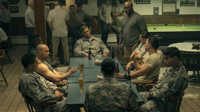 Çoğu yabancı film/dizi de neden karakterlerin geçmişini ordu kökenli yazıyorlar?