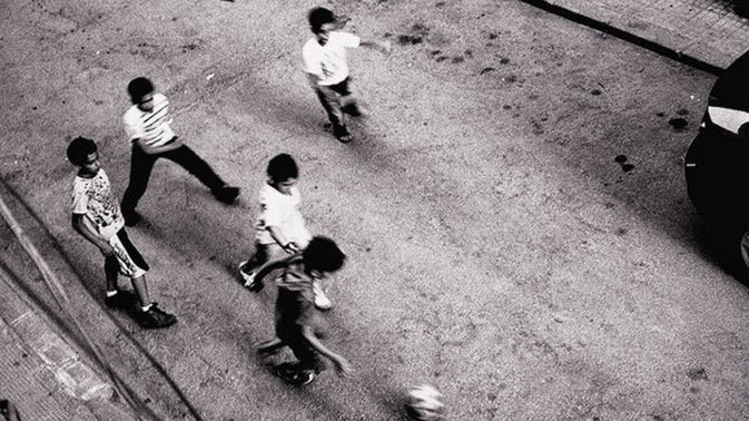 Çocukken top ayağınıza geldiğinde hangi futbolcuların ismini söyleyerek oynuyordunuz?