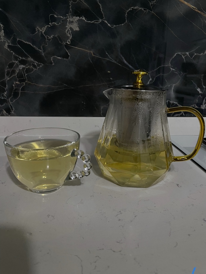Size bitki çayımdan verir miydim söyliyim mi?