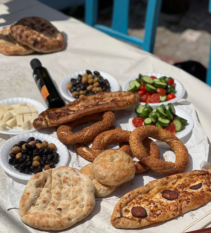 Bunlarla kahvaltını yapar mısın?
