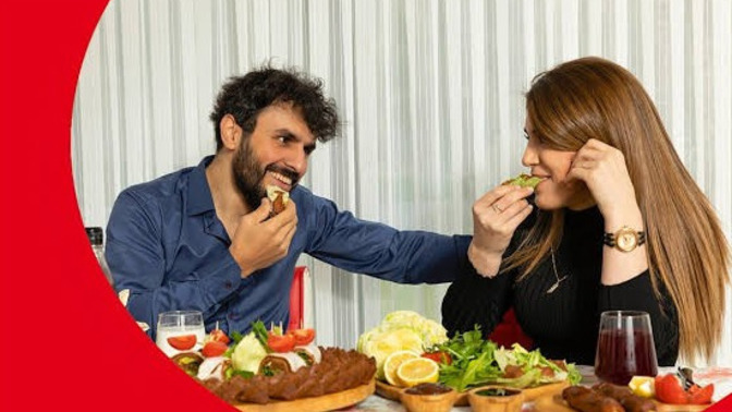 Aldatılan kız çiğ köfte dürüm karşılığında bunu affedebilir mi 🤔?
