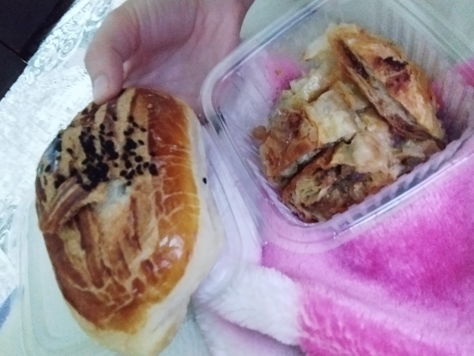 Kıymalı börek ve patatesli poğaça sever misiniz?