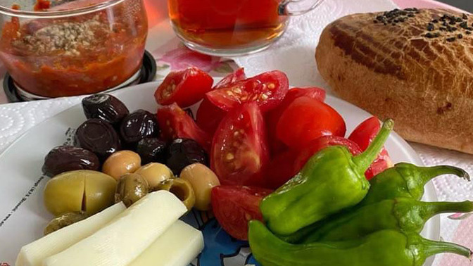 Dışarda kahvaltı yapmak mı evde kahvaltı yapmak mı? Hangisi tam sizlik?