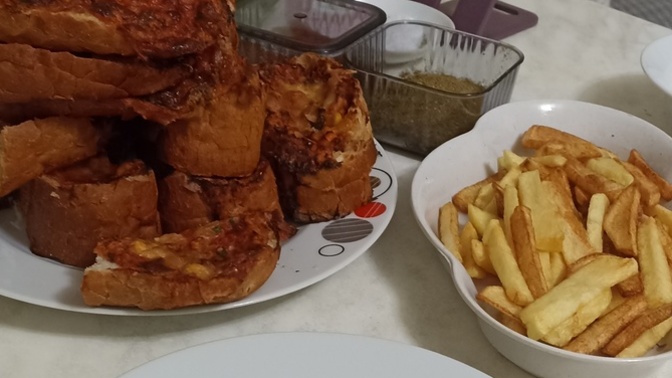 Akşam yemeğim nasıl görünüyor millet?