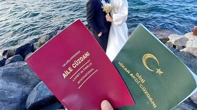 "Evlilikler 5 yıl sonunda yenilenmeli, istemeyen ayrılmalı" düşüncesine katılıyor musunuz?