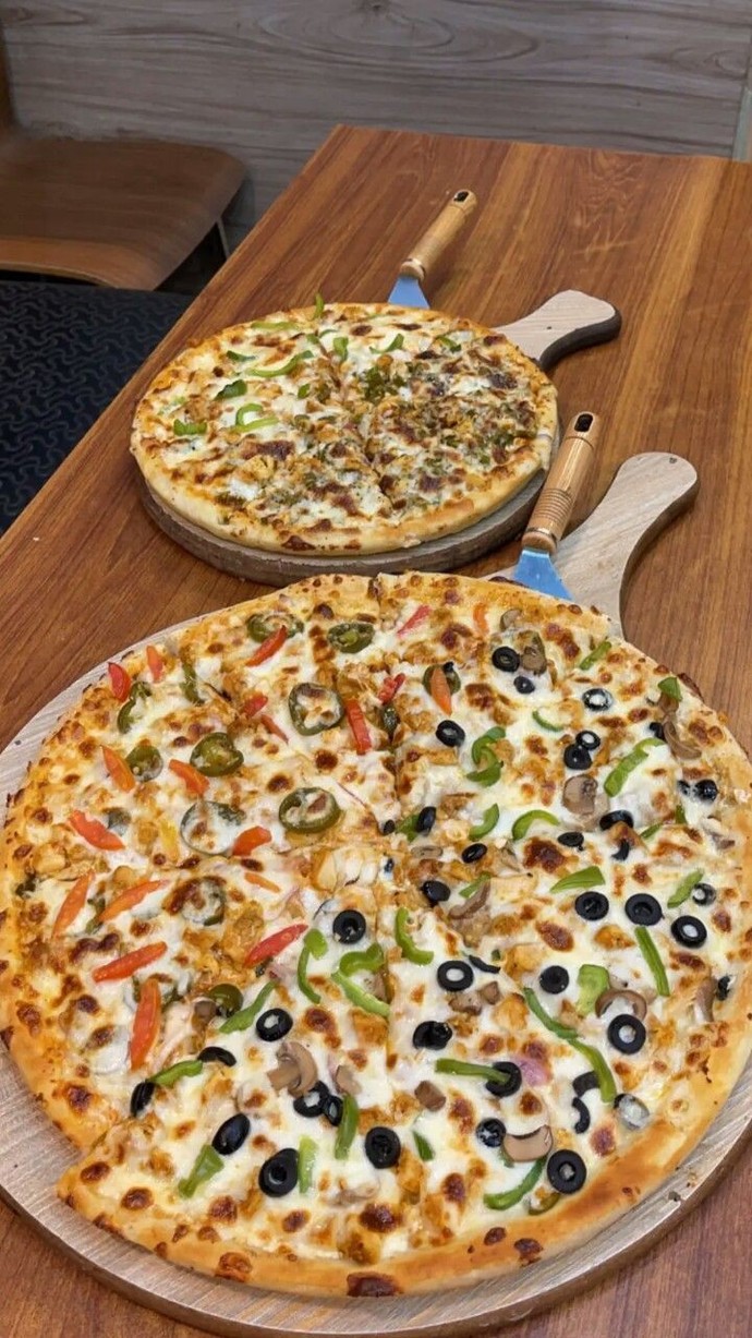 Pizza kenarlarını yer misiniz, yoksa bırakanlardan mısınız?