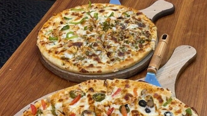 Pizza kenarlarını yer misiniz, yoksa bırakanlardan mısınız?